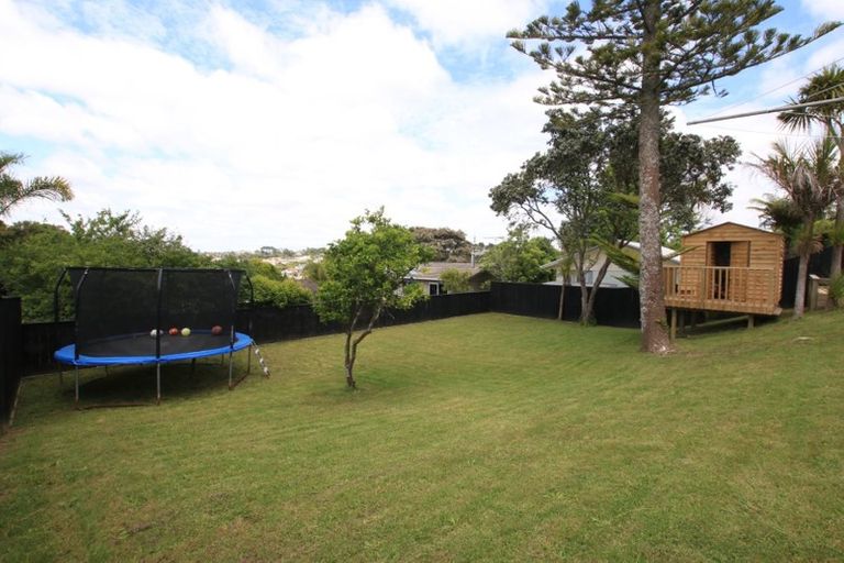 Photo of property in 264 Glenvar Road, Torbay, Auckland, 0630