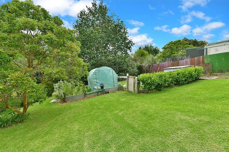 Photo of property in 49 Makiri Street, Helensville, 0800