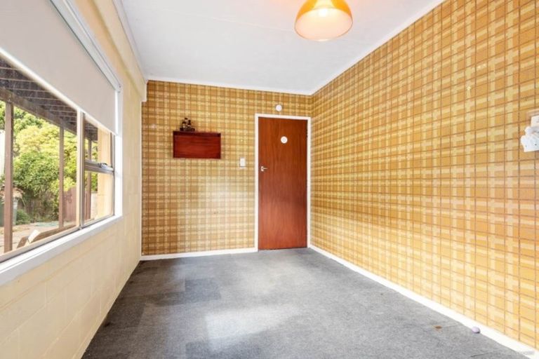 Photo of property in 133 Matipo Road, Te Atatu Peninsula, Auckland, 0610