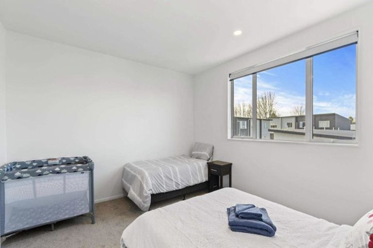 Photo of property in 57a Edmonton Road, Henderson, Auckland, 0612