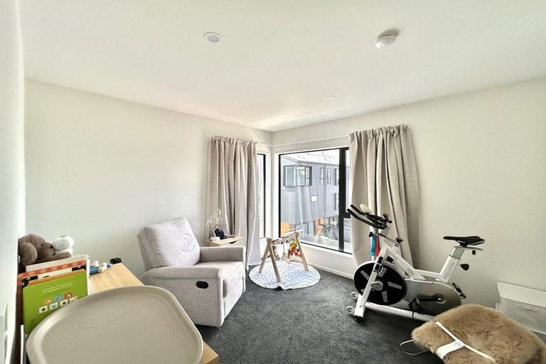 Photo of property in 21 Ara Mara Hua, Henderson, Auckland, 0612