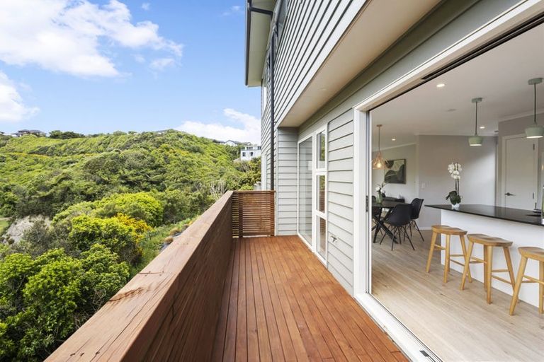 Photo of property in 3 Makomako Road, Brooklyn, Wellington, 6021