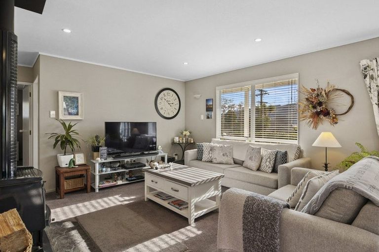 Photo of property in 23 Greenacres Street, Macandrew Bay, Dunedin, 9014