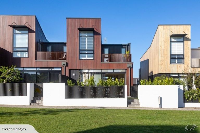 Photo of property in 20 Hastings Street, Hobsonville, Auckland, 0616