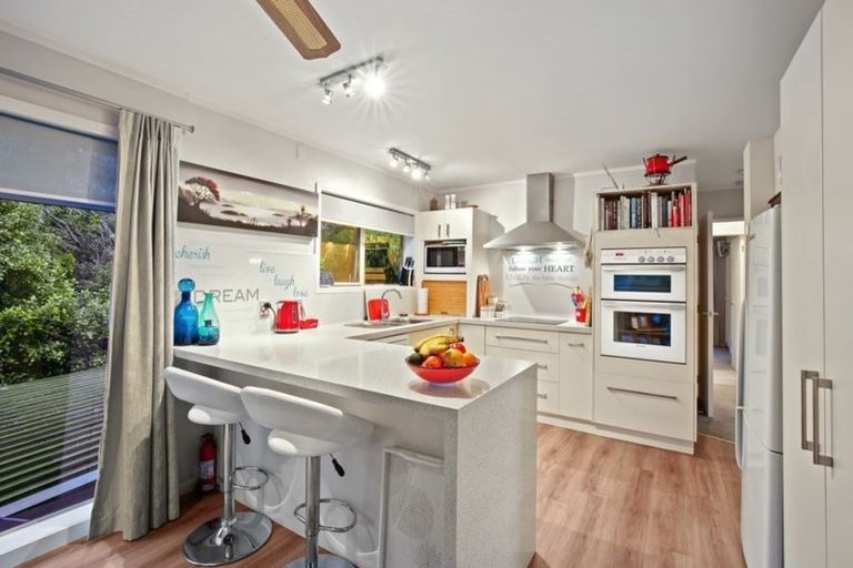 Photo of property in 83a Colwill Road, Massey, Auckland, 0614