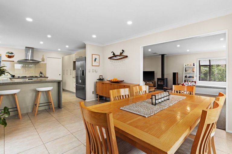 Photo of property in 5 Ritchie Place, Havelock North, 4130