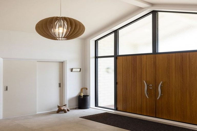 Photo of property in 2 Kotare Grove, Cambridge, 3434