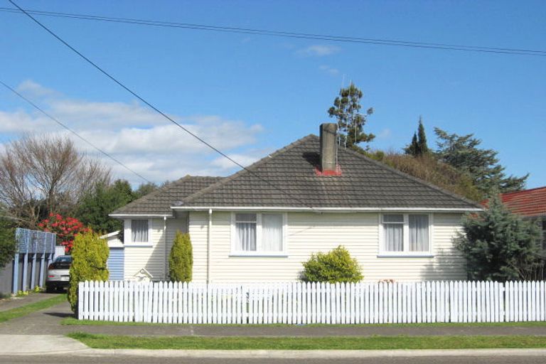 Photo of property in 14 Dorset Street, Levin, 5510