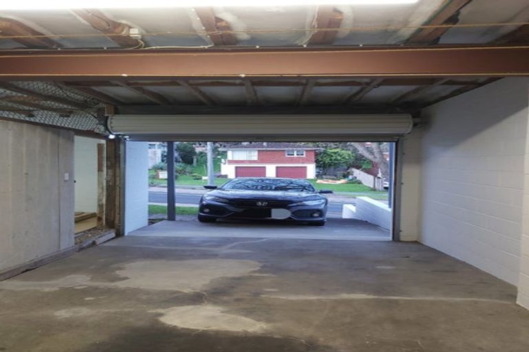 Photo of property in 2/2 Bentley Avenue, Glenfield, Auckland, 0629