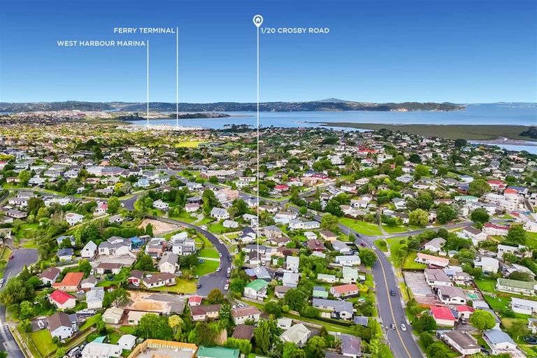 Photo of property in 20 Crosby Road, West Harbour, Auckland, 0618