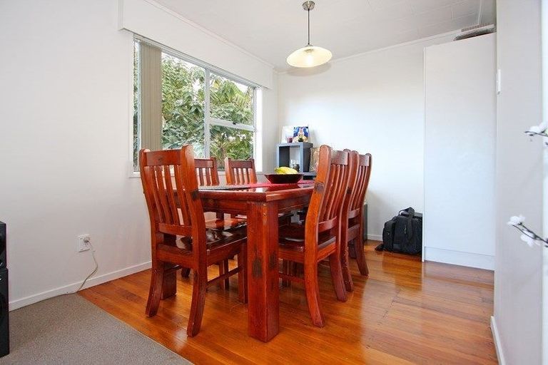 Photo of property in 28 Kivell Close, Mangere East, Auckland, 2024