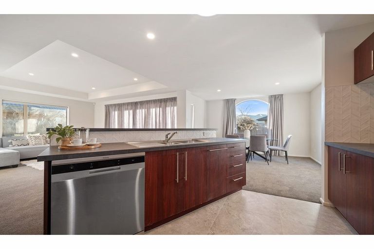 Photo of property in 4 Mollymawk Place, Woolston, Christchurch, 8023