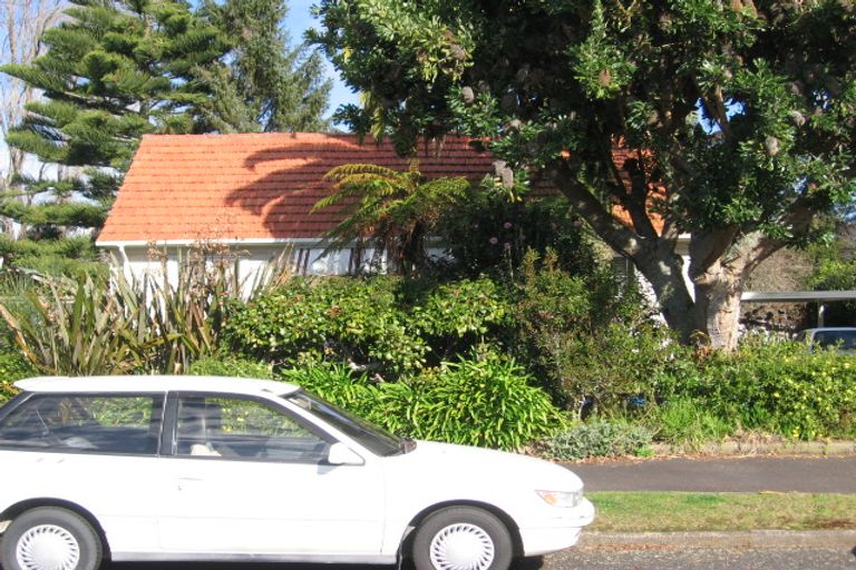 Photo of property in 64 Jellicoe Drive, Hamilton East, Hamilton, 3216