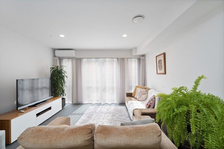 Photo of property in 68 Niu Lane, Te Atatu South, Auckland, 0610