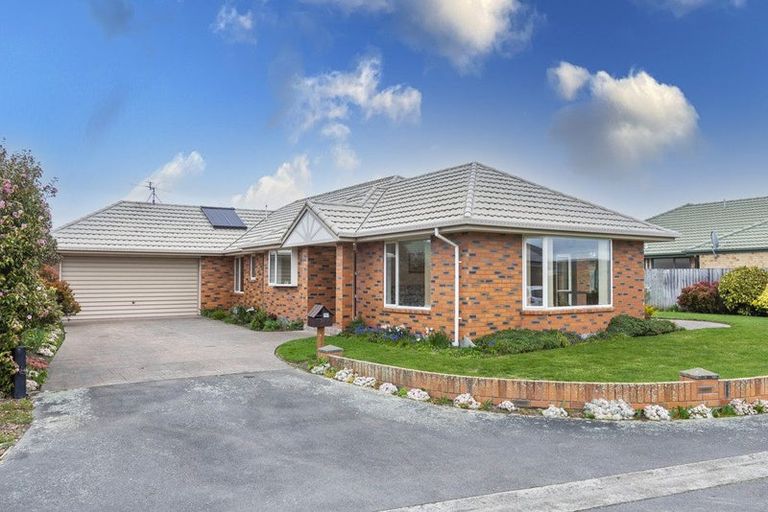 Photo of property in 27 Monaghan Street, Northwood, Christchurch, 8051
