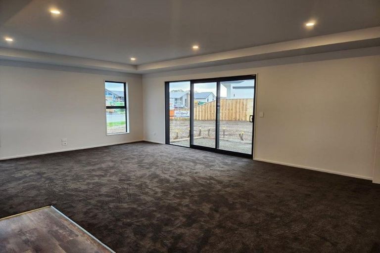 Photo of property in 22 Hayshed Street, Rolleston, 7614