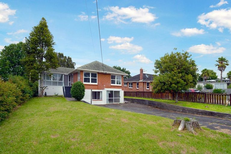 Photo of property in 41 Royal Road, Massey, Auckland, 0614