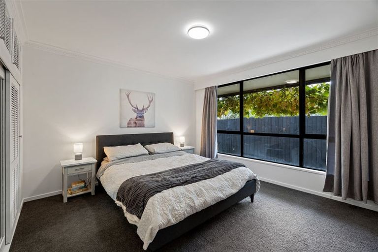 Photo of property in 443 Mairehau Road, Parklands, Christchurch, 8083