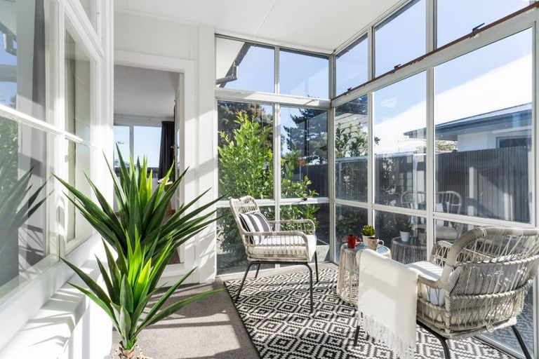 Photo of property in 17 Woodgrove Avenue, North New Brighton, Christchurch, 8083