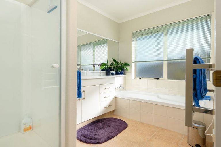 Photo of property in 29 Pacific Cove Drive, Papamoa Beach, Papamoa, 3118