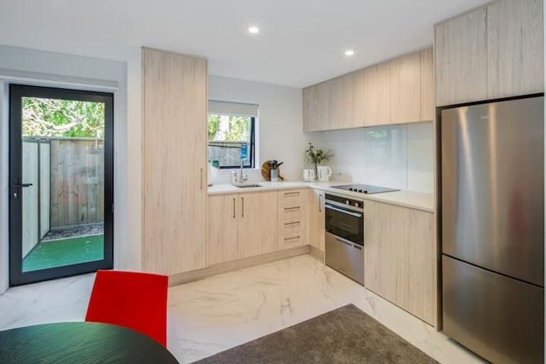 Photo of property in 4/12 Biddle Crescent, Taita, Lower Hutt, 5011