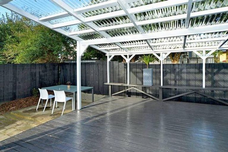 Photo of property in 10b Eden Street, Mangere East, Auckland, 2024