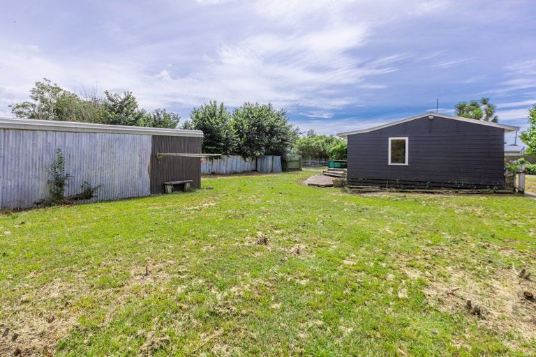 Photo of property in 9 Guy Street, Waipawa, 4210