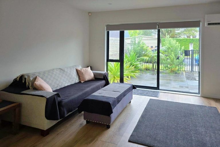 Photo of property in 2c Stokes Avenue, Te Atatu Peninsula, Auckland, 0610