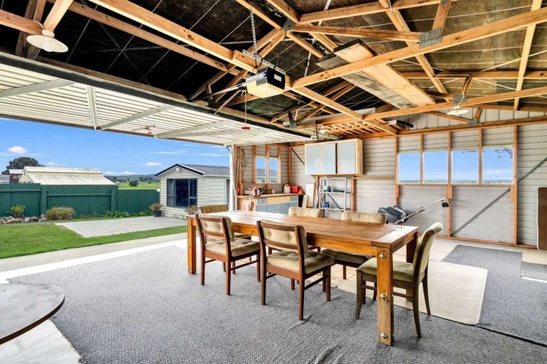 Photo of property in 100 Pukehina Parade, Pukehina, 3189
