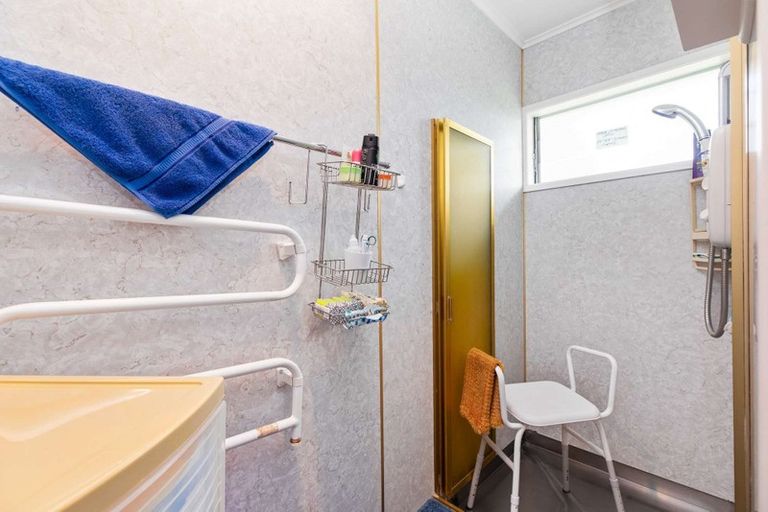 Photo of property in 21 Mellsop Avenue, Waiuku, 2123