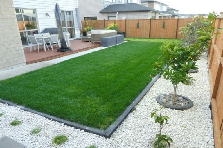 Photo of property in 20 Drumbuoy Drive, Flat Bush, Auckland, 2019