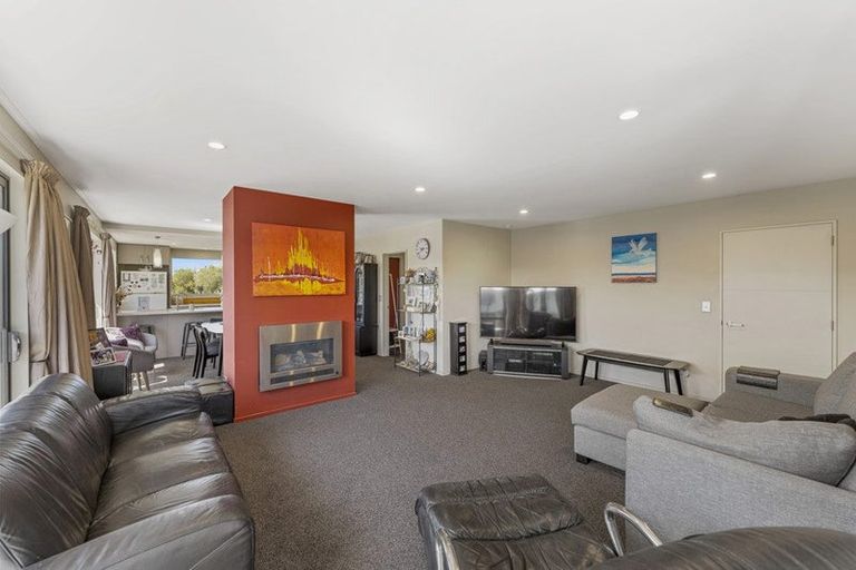 Photo of property in 48 Reginald Street, Burwood, Christchurch, 8083