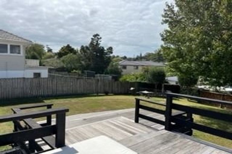 Photo of property in 7 Meadowvale Avenue, Forrest Hill, Auckland, 0620