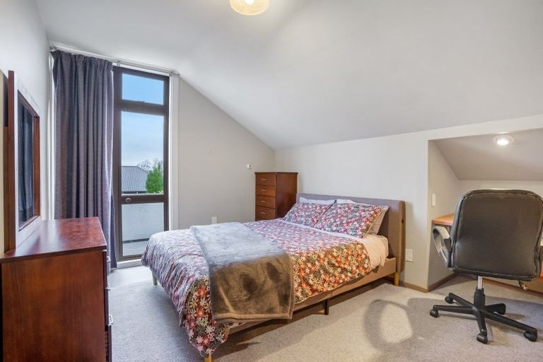 Photo of property in 37 Anne Street, Winton, 9720