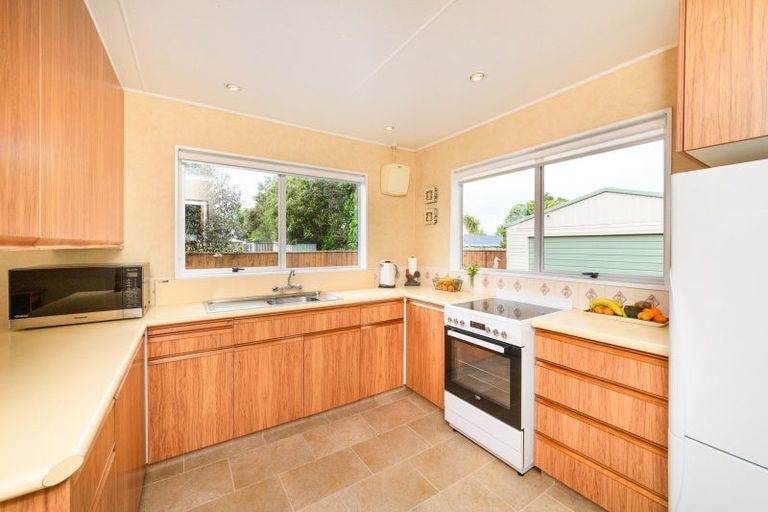Photo of property in 70 Sherwill Street, Feilding, 4702
