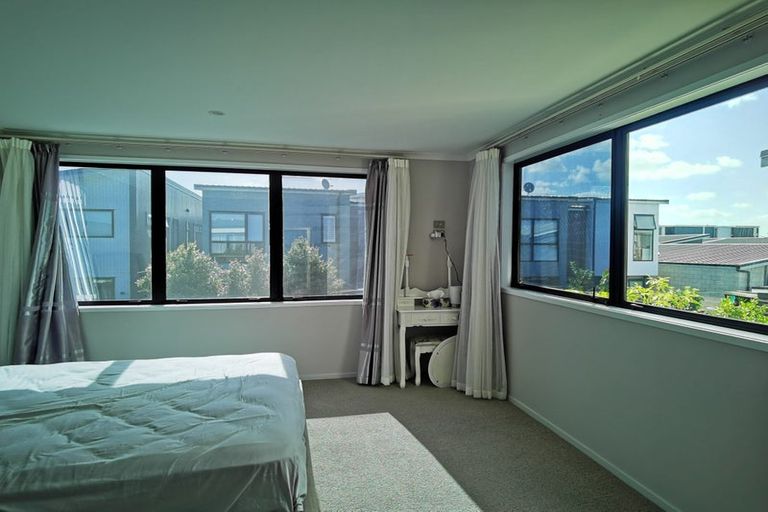 Photo of property in 12 Spotted Dove Road, Hobsonville, Auckland, 0616