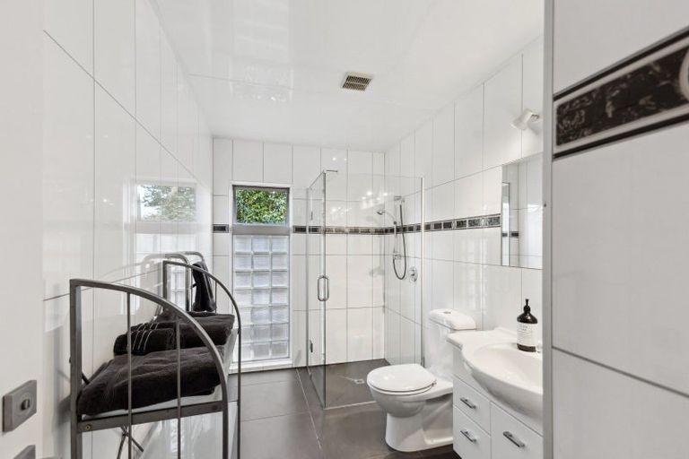 Photo of property in 30 Wiroa Road, Kerikeri, 0293