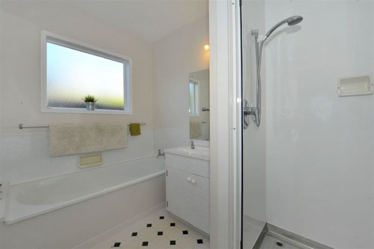 Photo of property in 1/10 Jamell Place, Avonhead, Christchurch, 8042