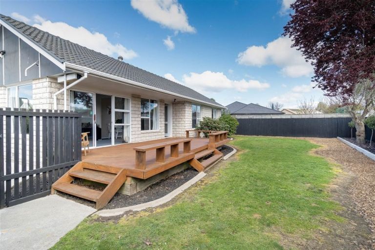 Photo of property in 22 Mckellar Place, Hornby, Christchurch, 8042
