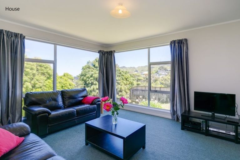 Photo of property in 27 Branscombe Street, Johnsonville, Wellington, 6037