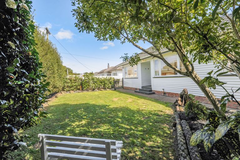 Photo of property in 1/15 Rosier Road, Glen Eden, Auckland, 0602