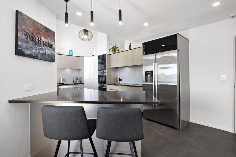 Photo of property in 55 Ferry Road, Days Bay, Lower Hutt, 5013