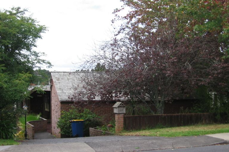 Photo of property in 69 Daffodil Street, Titirangi, Auckland, 0604