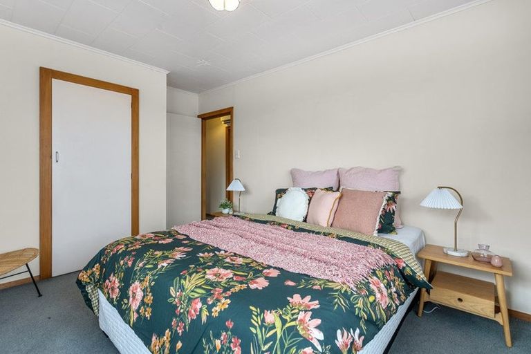 Photo of property in 9 Colesbury Street, Bishopdale, Christchurch, 8053