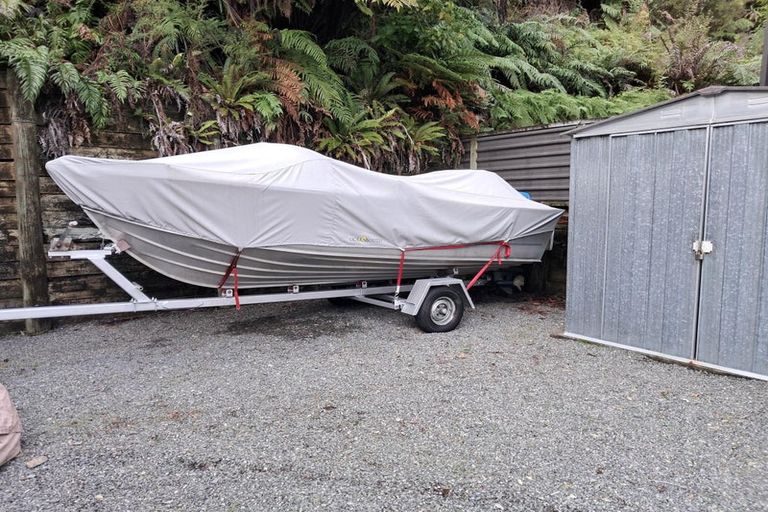 Photo of property in 30 Rata Street, Duncan Bay, Tennyson Inlet, 7195