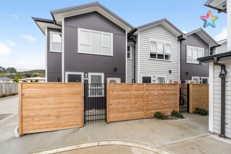 Photo of property in 3/41 Main Road, Wainuiomata, Lower Hutt, 5014