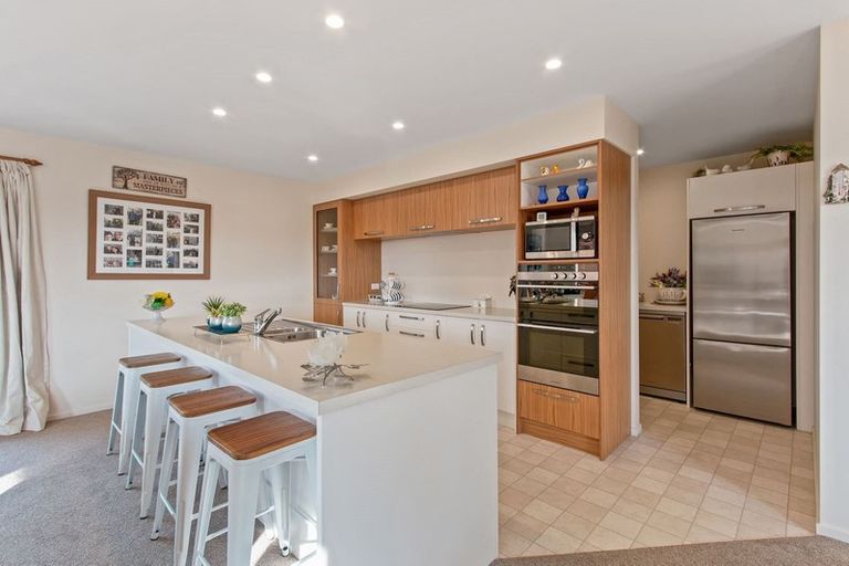 Photo of property in 11 Picadilly Avenue, Casebrook, Christchurch, 8051