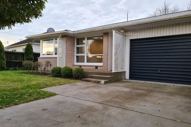 Photo of property in 2/186a Wairakei Road, Bryndwr, Christchurch, 8053