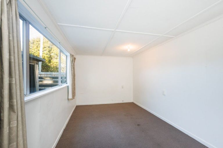 Photo of property in 8 Norwich Place, Awapuni, Palmerston North, 4412