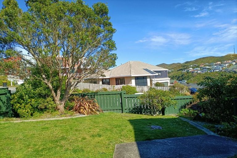 Photo of property in 38 Erris Street, Johnsonville, Wellington, 6037